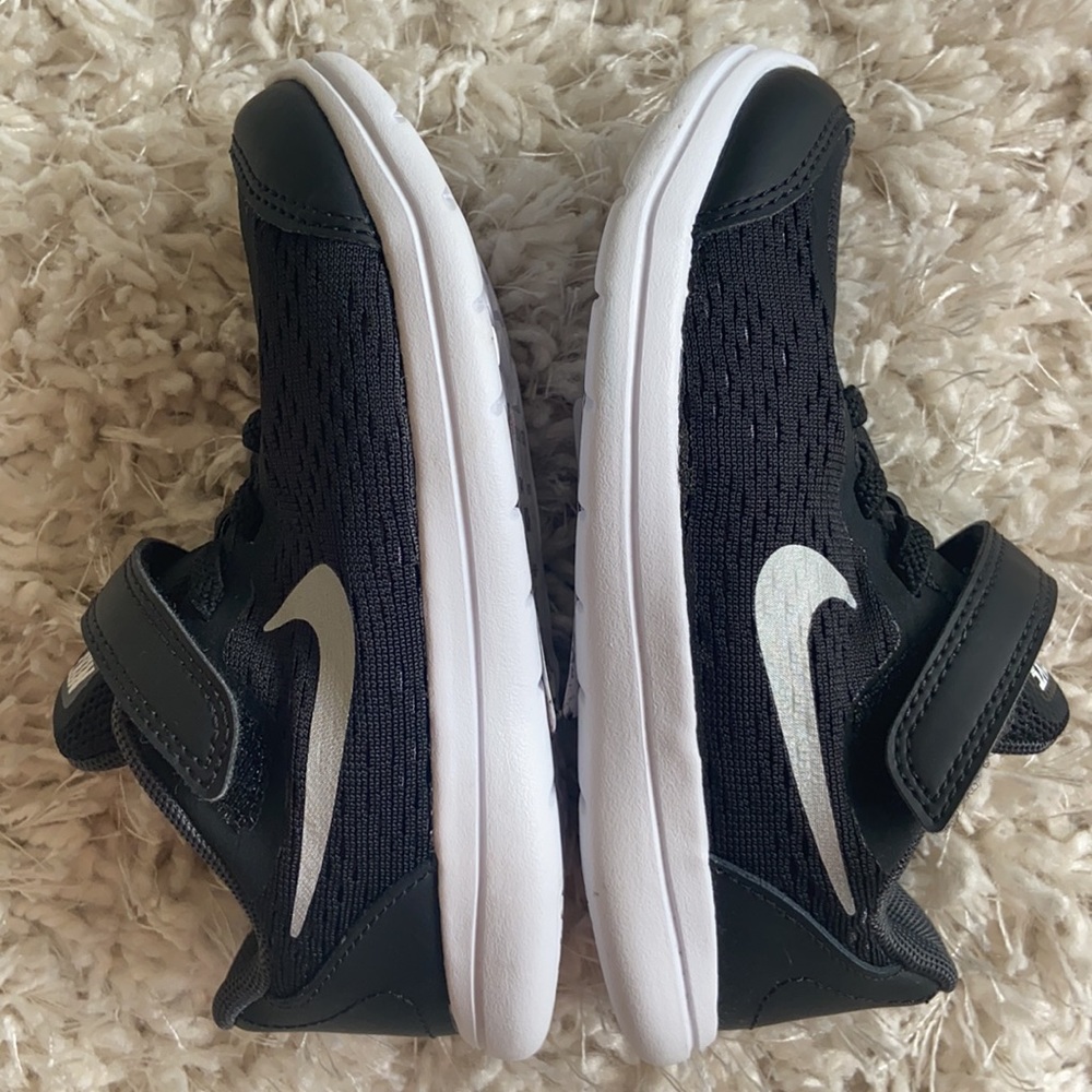 Boys Nike Flex